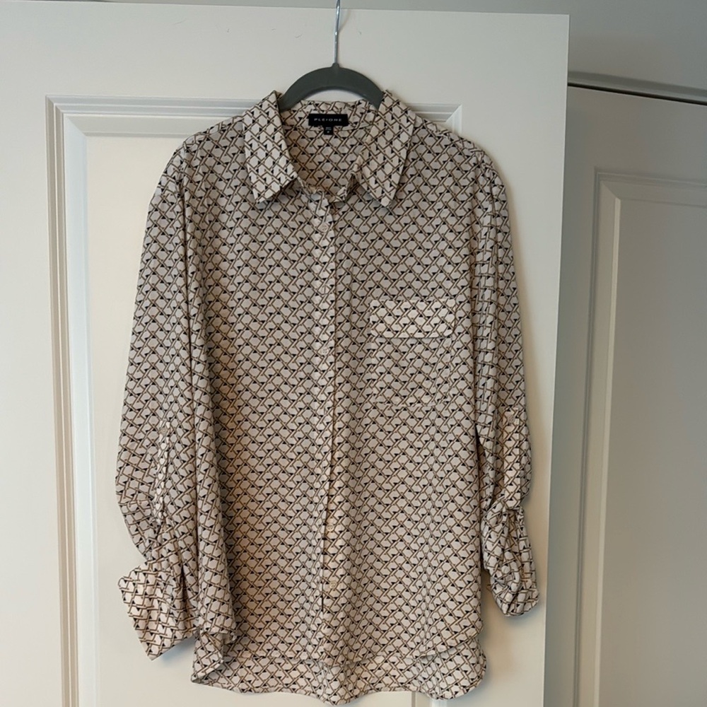 Pleione Beige and Black Geometric Blouse